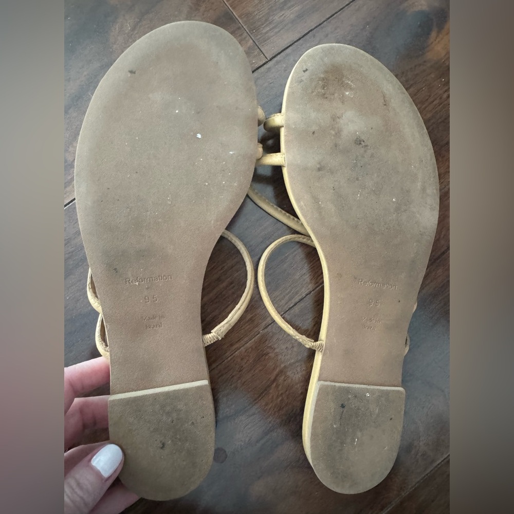 Reformation Elegant Tan Women's Sandals - Picture 4 of 4